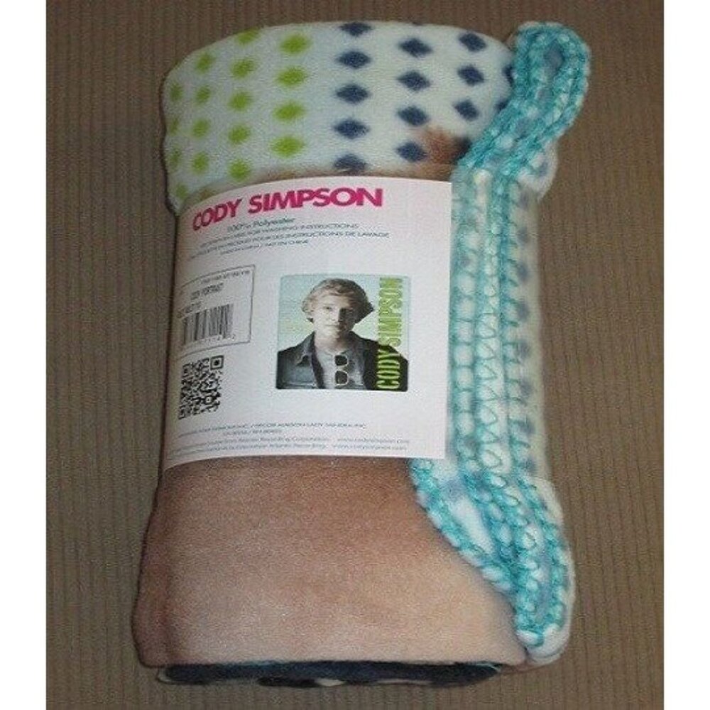 New Cody Simpson Portrait SOFT Fleece Throw Blanket Gift 50x60 Photo Image Warm - Picture 2 of 2